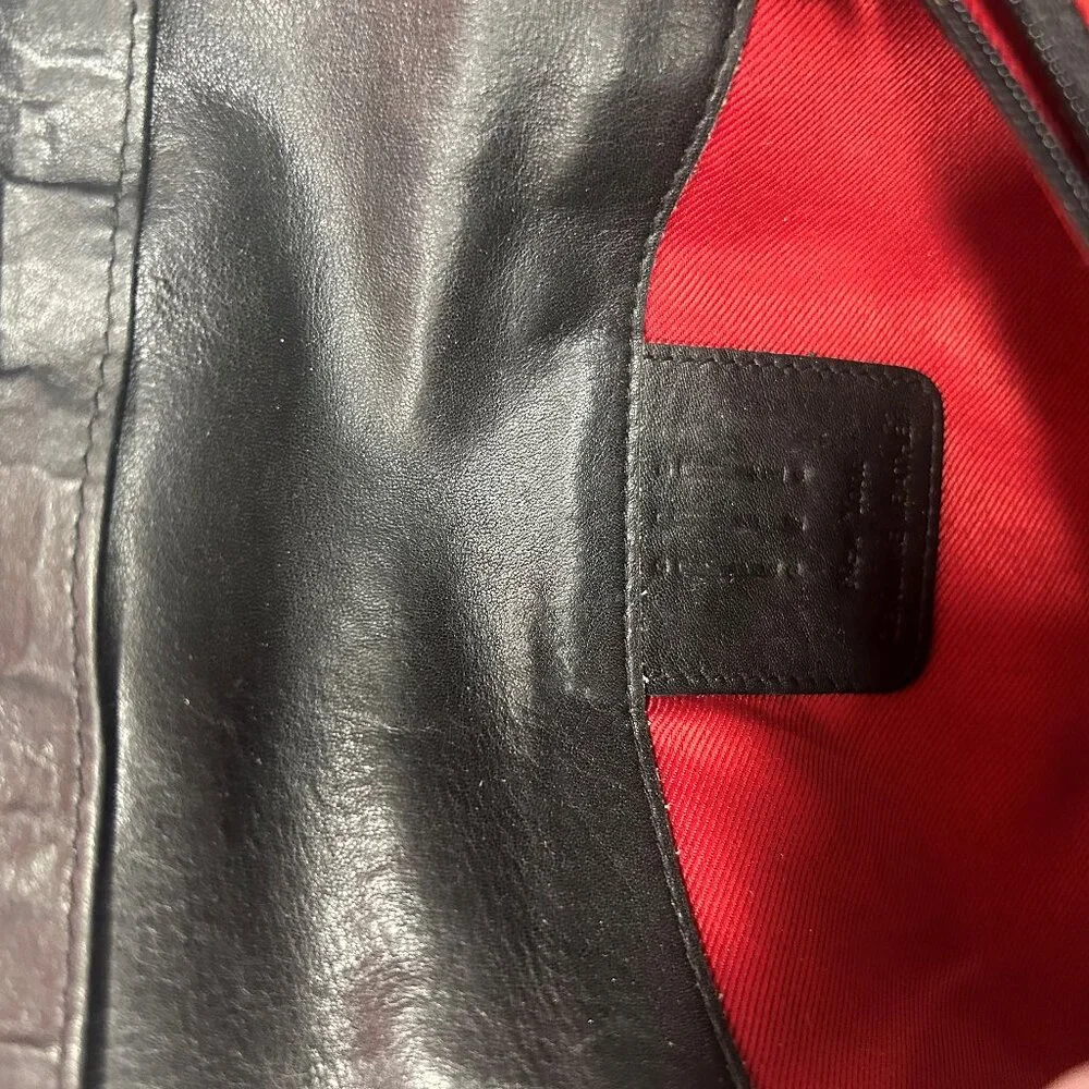 New York ili Leather Crossbody Organizer Purse - Picture 3 of 5